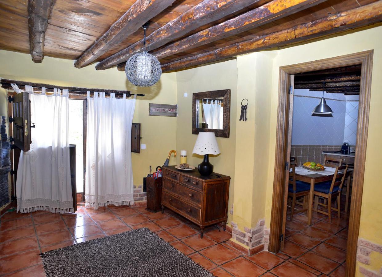 La Casita De Leire Guest House Tamajon Exterior photo