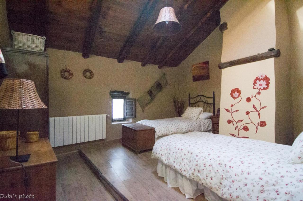 La Casita De Leire Guest House Tamajon Exterior photo