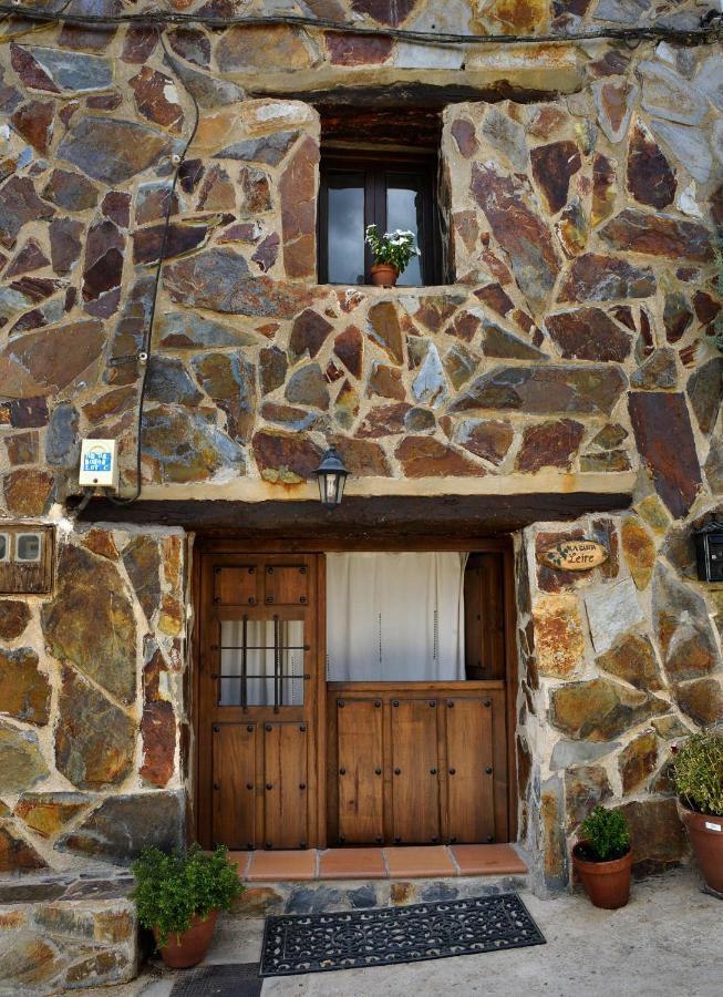 La Casita De Leire Guest House Tamajon Exterior photo